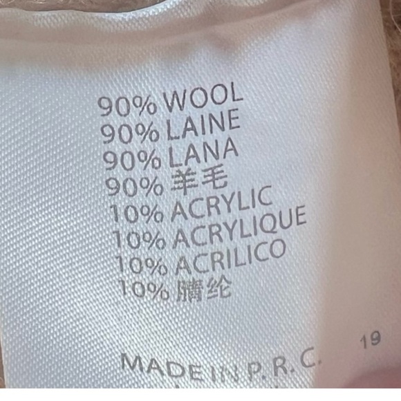 BRANDY MELVILLE WINONA WOOL OVERISZED SWEATER IN ivory neutral cream - Picture 7 of 8